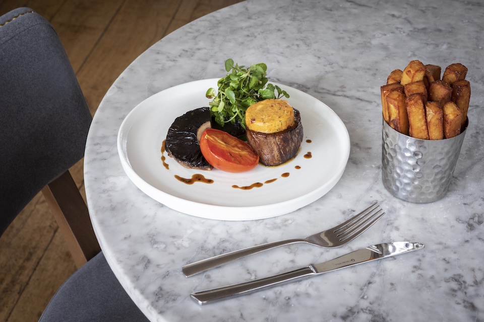 Devonshire Arms The Brasserie steak