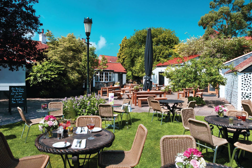 Punch Bowl Inn Beer Garden