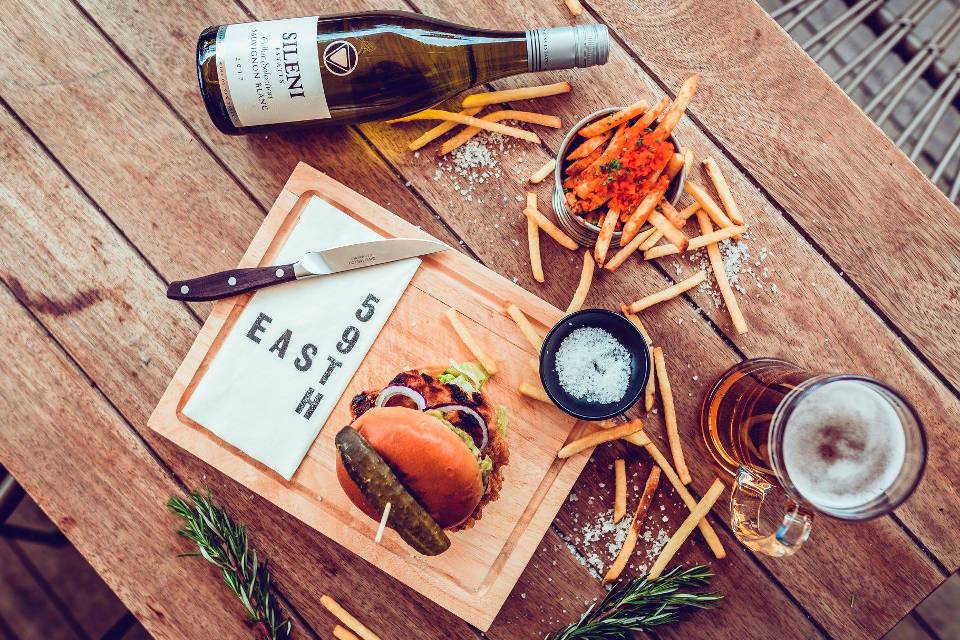 East 59th Leeds Offer Free Flow Club