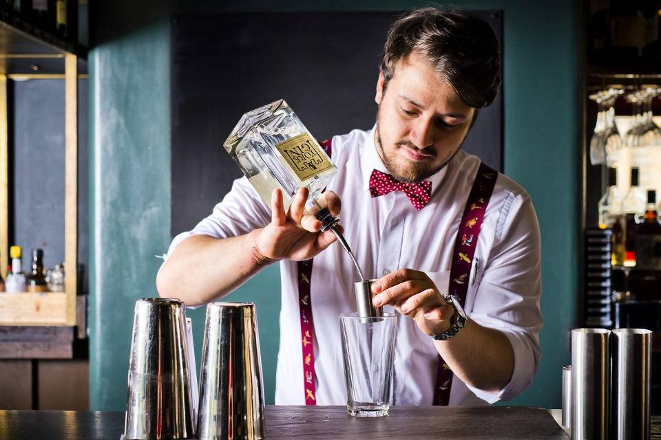 Gin Masterclass York cocktail making