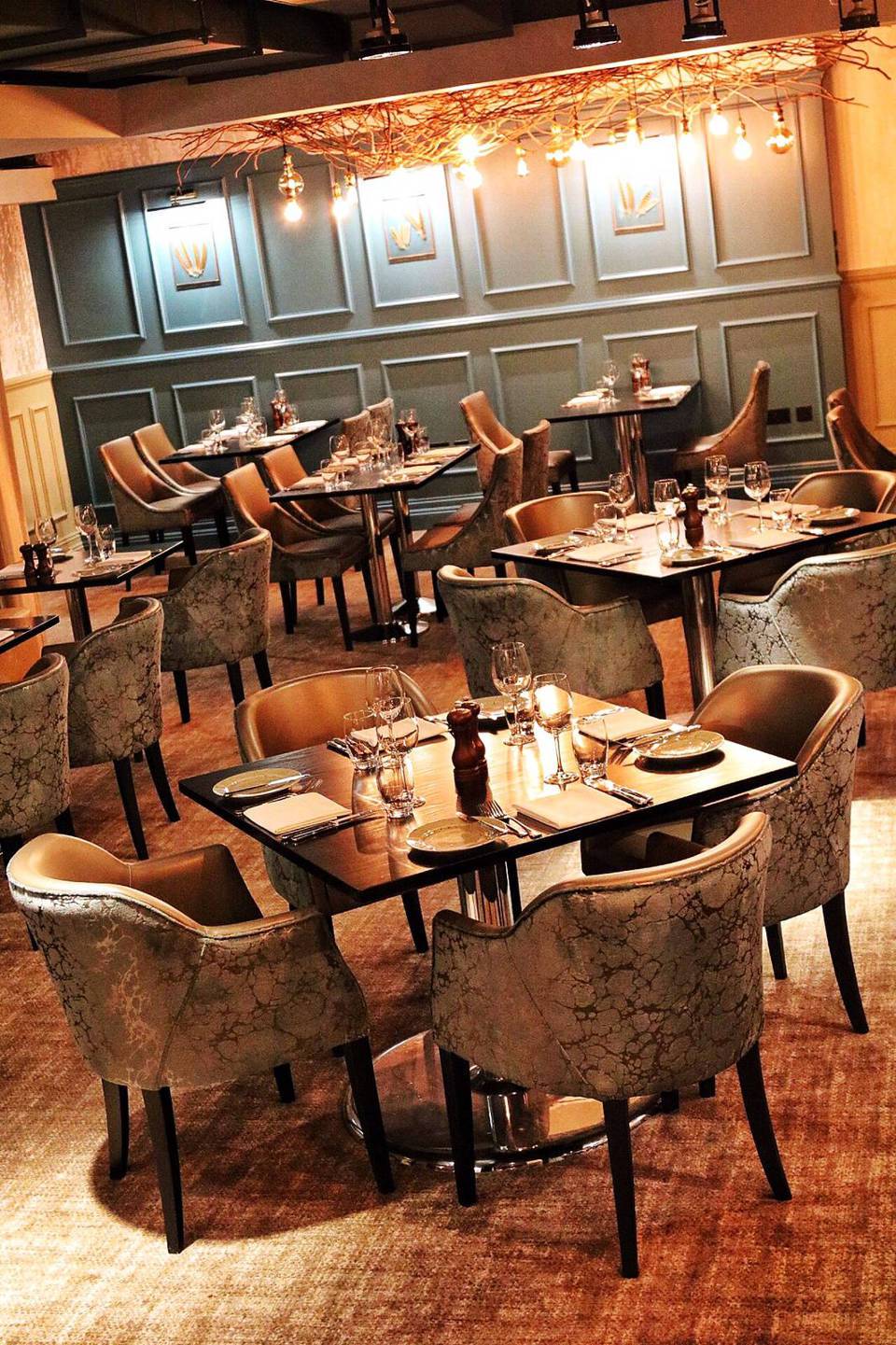 Arnolds Leeds Review Restaurant Interior