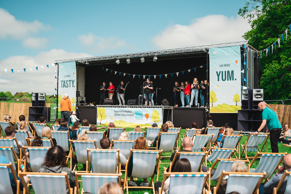 North Leeds Food Festival - live music on stage