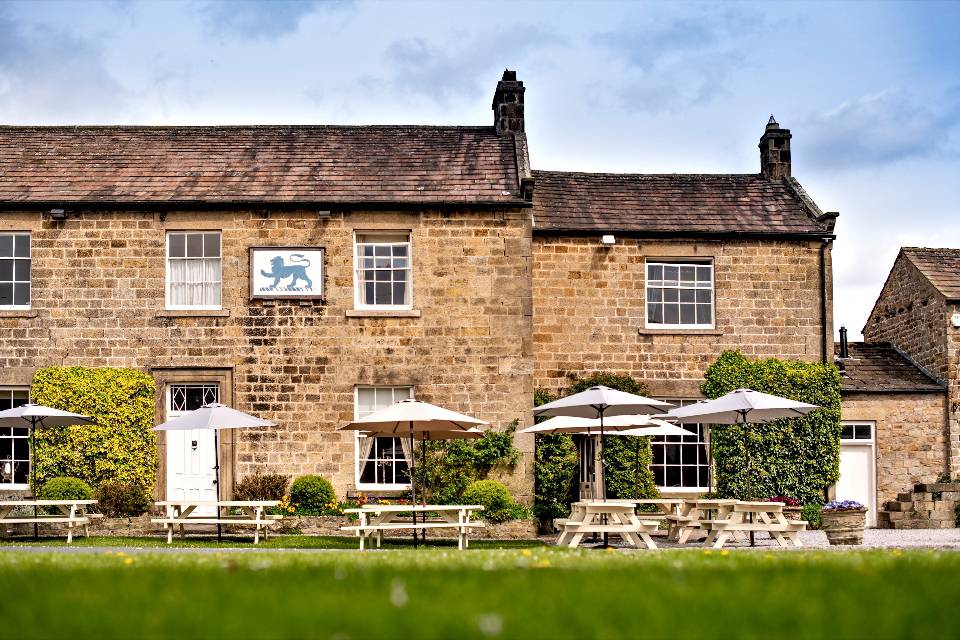 Blue Lion East Witton Building Front
