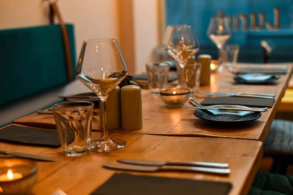 Elsworth Kitchen Skipton review table setting