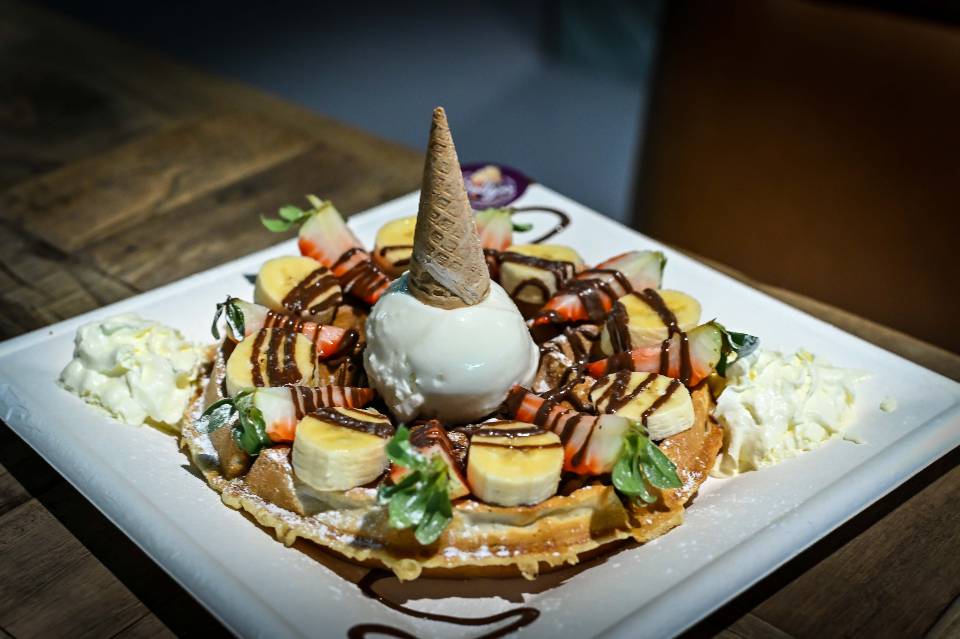 Market Kitchens Waffles and Ice cream