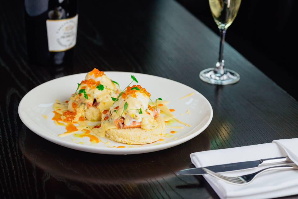 Silversmiths Brunch - Bottomless Brunch in Sheffield Eggs Benedict Dish side shot