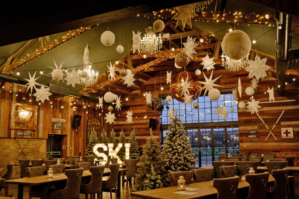 Wharfedale Grange Ski Lodge Bar Grill interior shot