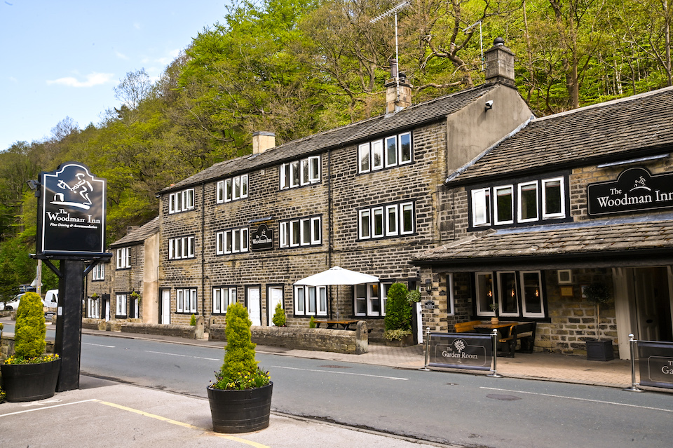 Woodman inn Thunderbridge - exterior