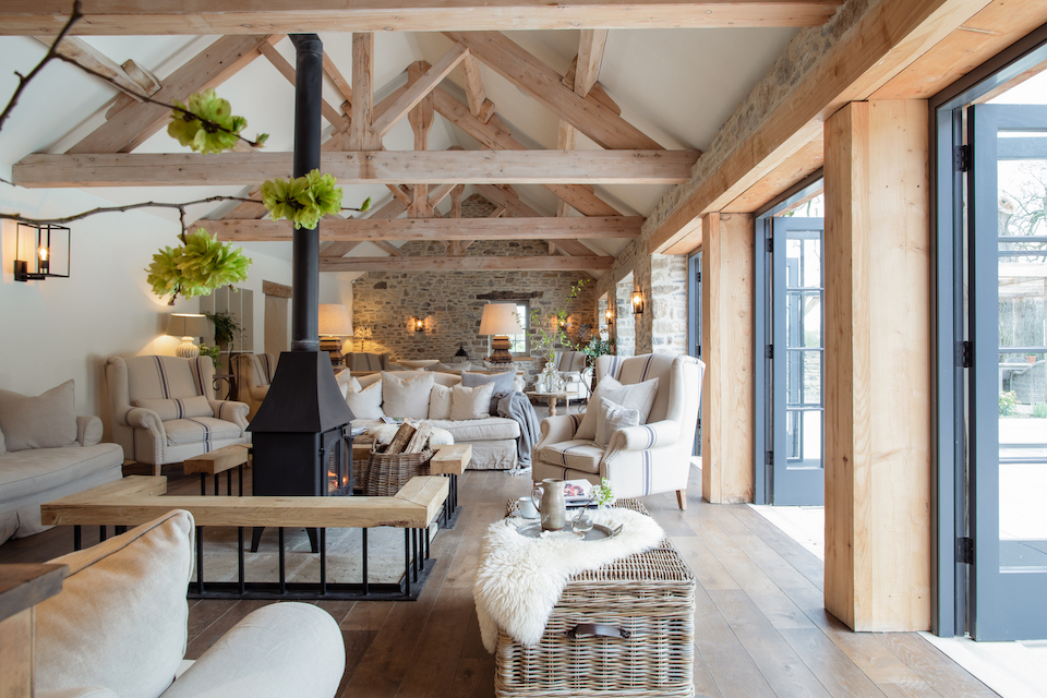 Middleton Lodge Pool Lounge - Cecelina Tornberg