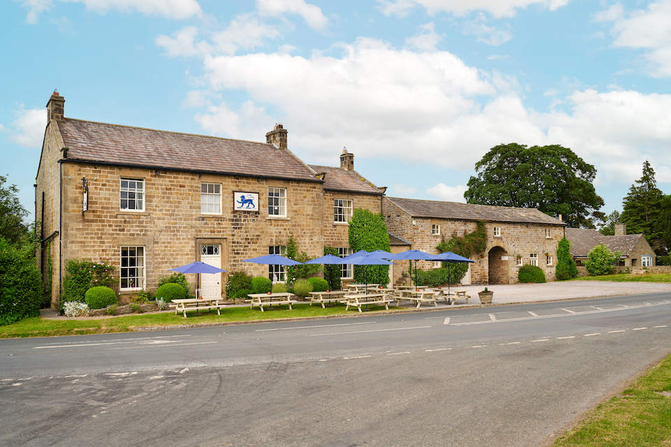 Blue Lion East Witton review - exterior