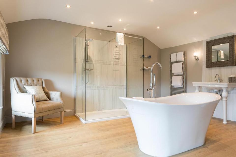 Hotels in the Yorkshire Dales - The Burgoyne bathroom