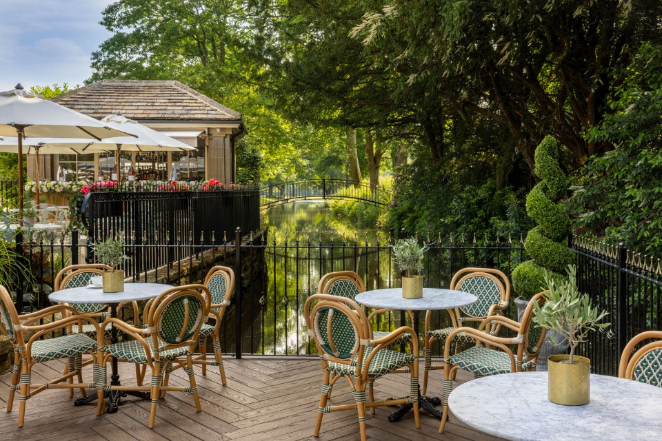 Grantley Hall new terrace - outdoor dining in Yorkshire