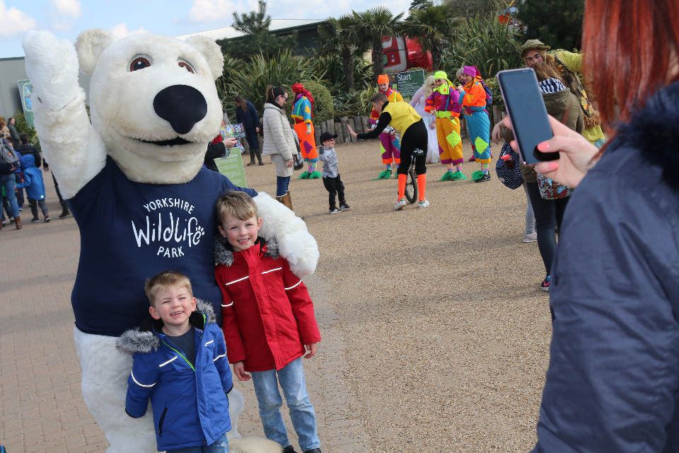 yorkshire-wildlife-park-easter