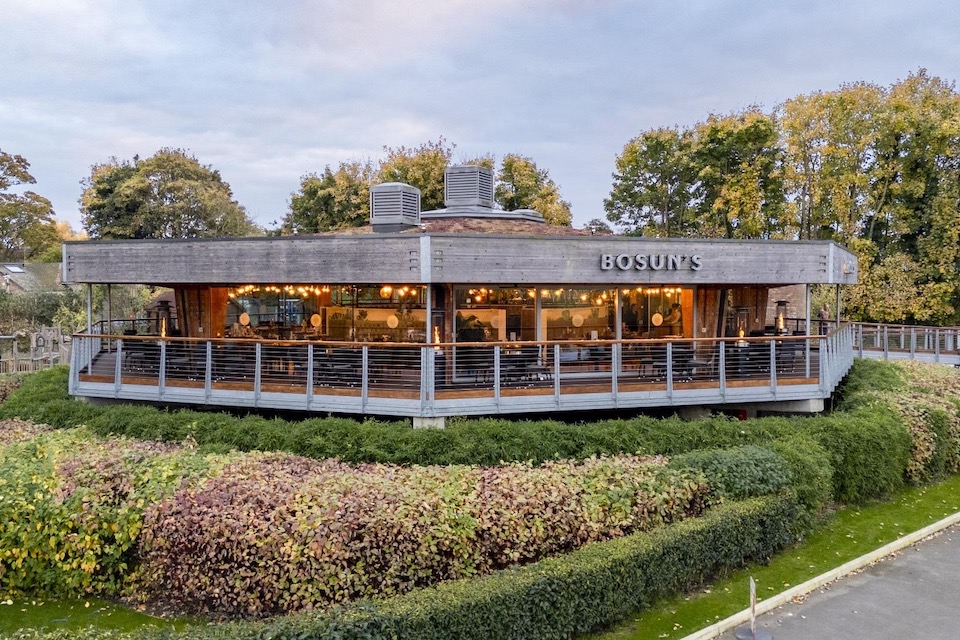 Bosuns York exterior seasonal image