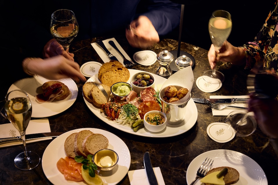 Bettys evening dinning menu