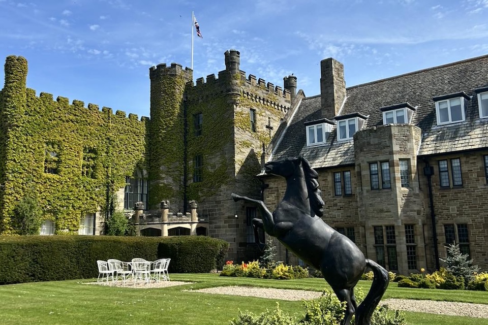 Sneaton-Castle-exterior