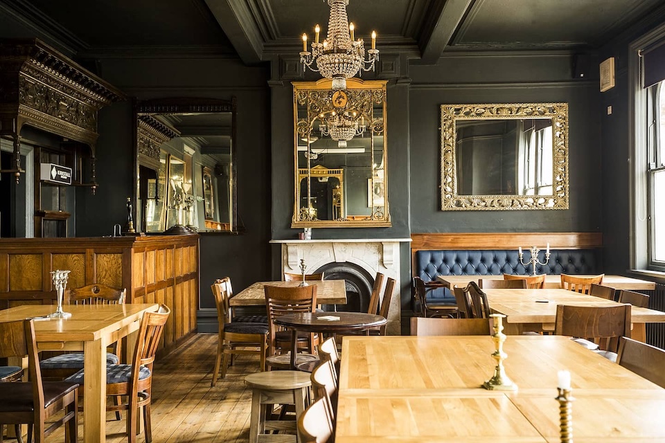 Cardigan Arms Kirkstall Interior