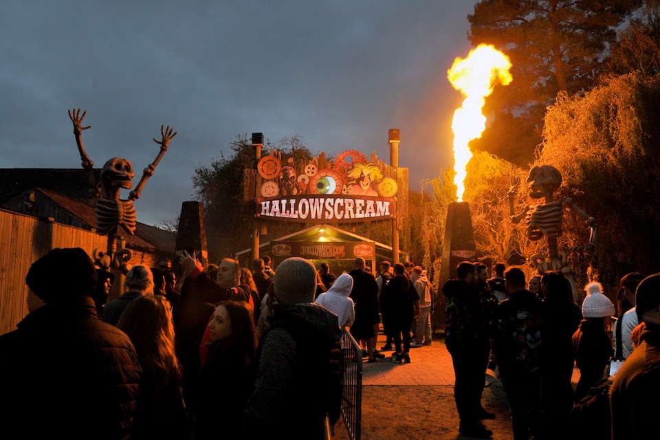 Hallowscream opening night 2025