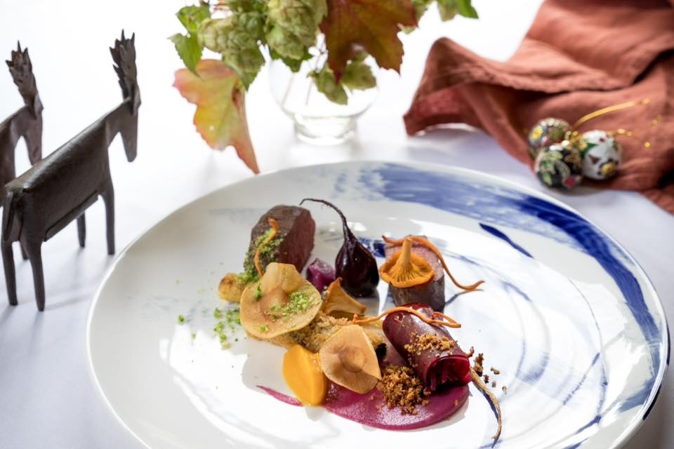 festive table scape, Tickton Grange Beverly