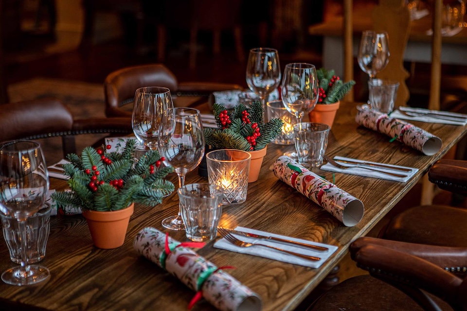 Gifts for him - christmas table 