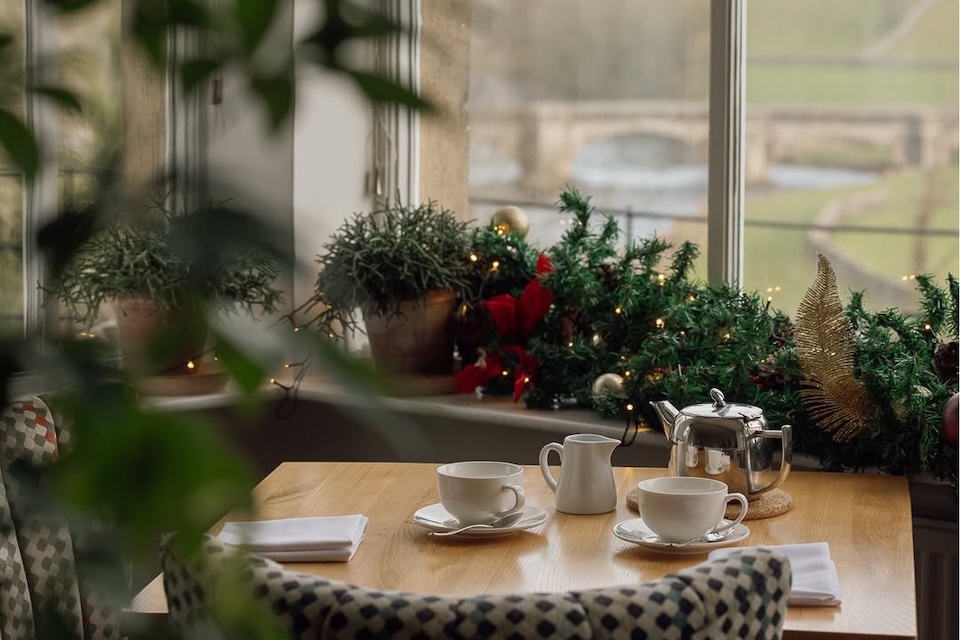 The Fell Hotel Christmas tablescape.