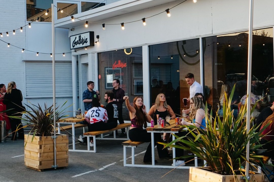 Exterior photo, Galleria